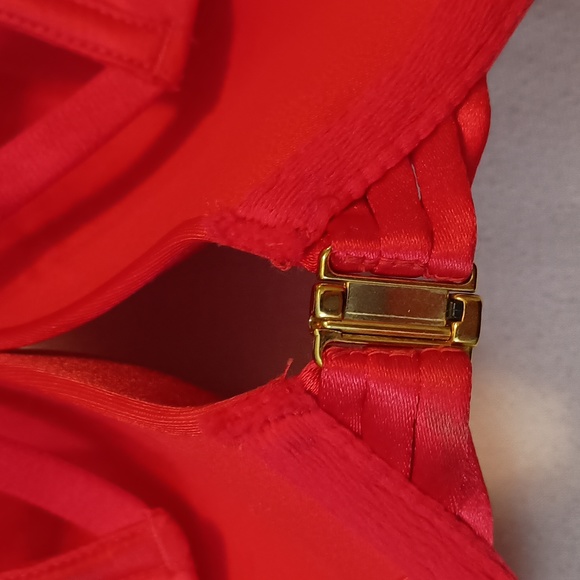 Victoria's Secret Very Sexy 34DD gel push-up bra - Picture 7 of 8